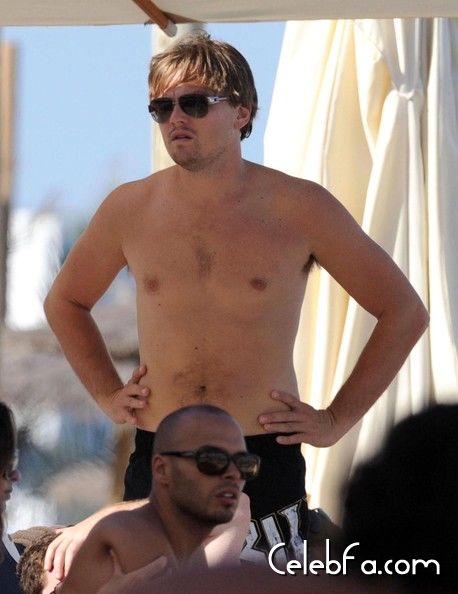 Leonardo DiCaprio Vacation Ibiza-celebfa-com (5)